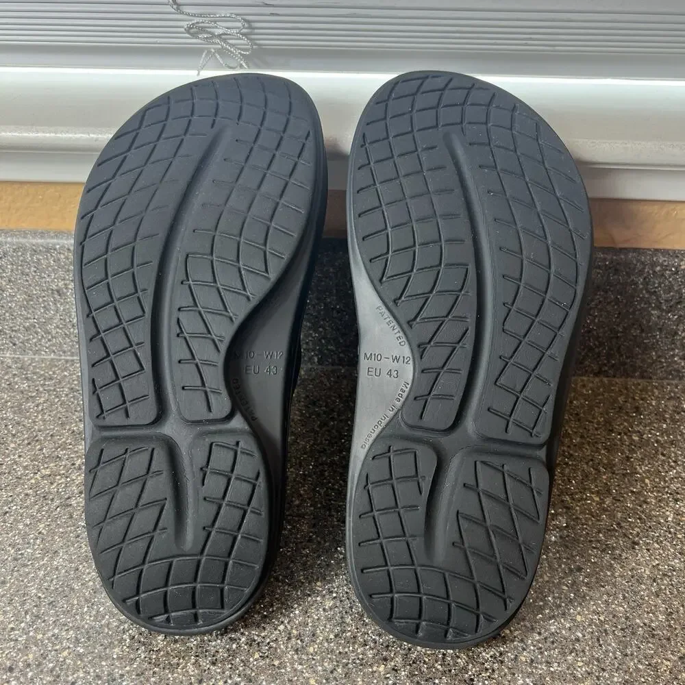 OOFOS Summer Rubber Sandals Mens Sz 9 All Black Comfort Slides Slip On Womens 12